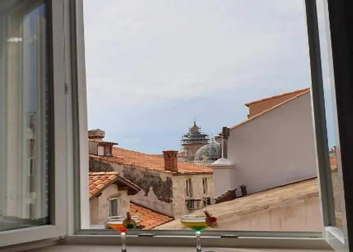 Pk - - Two Bedroom With View - 2 Apartamento