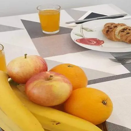 Pk - - Two Bedroom With View - 2 Appartement