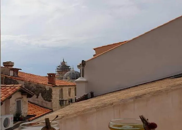 Pk - - Two Bedroom With View - 2 Ragusa