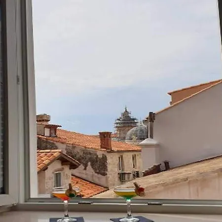 Pk - - Two Bedroom With View - 2 Apartman
